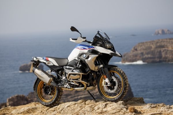 BMW Motorrad Club Verona - BMW Motorrad presenta la nuova R 1250 GS  Ultimate Edition