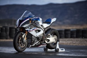 P90254417 lowRes bmw-hp4-race-04-2017