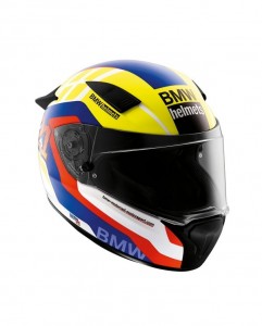 P90235212 lowRes bmw-helmet-race-reit