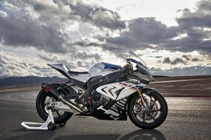 P90254419 lowRes bmw-hp4-race-04-2017