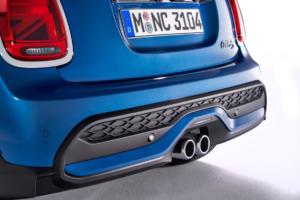 P90411819 lowRes mini-cooper-s-5-door