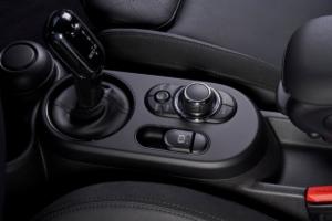 P90411823 lowRes mini-cooper-s-5-door